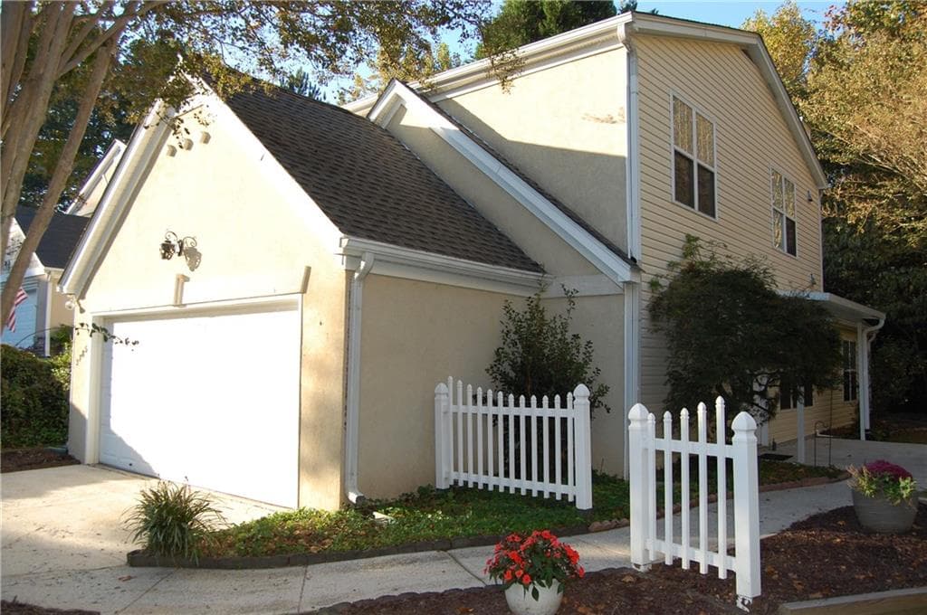 3785 Glen Laurel Court, Cumming, GA 30040 — most recent listing photo