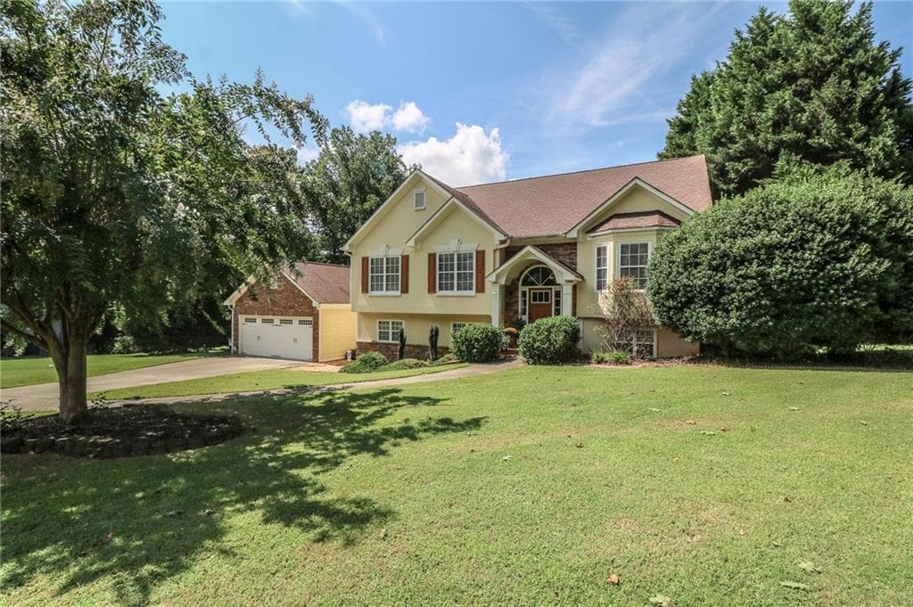 2880 Woodland Hills Drive, Cumming, GA 30040 — most recent listing photo