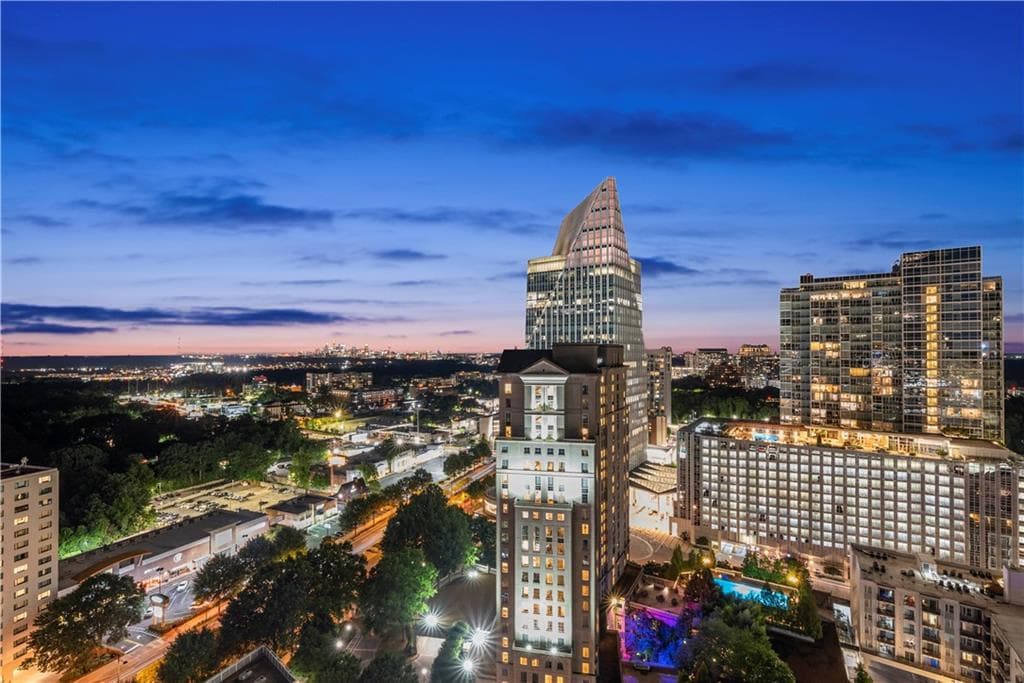 1 bedroom, 1 bathroom, 620 sq ft condominium sold at 3324 Peachtree Road 2416, Atlanta, GA 30326