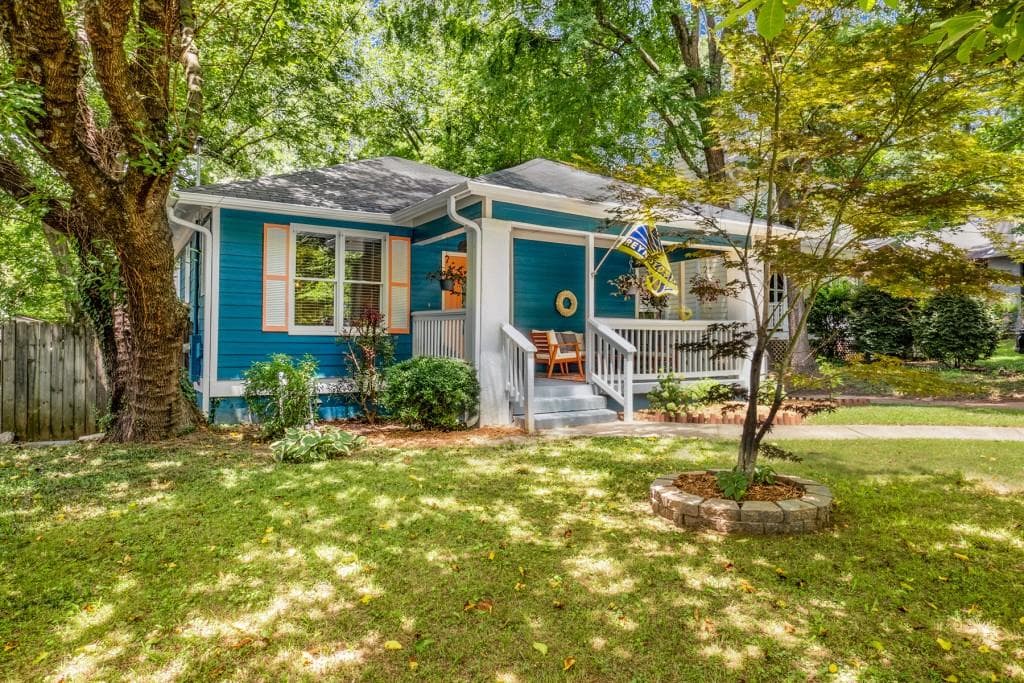 3 bedroom, 2 bathroom, 1,455 sq ft single family residence sold at 1096 Boulevard Drive, Atlanta, GA 30317