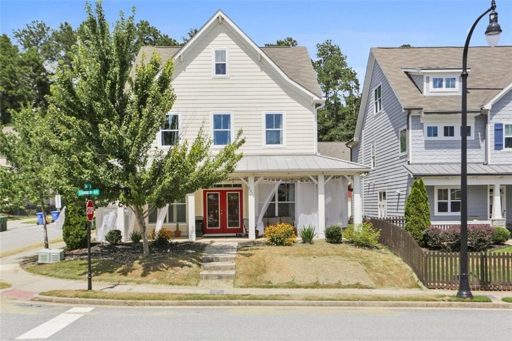 3 bedroom, 3 bathroom, 2,060 sq ft single family residence sold at 2014 Stanfield Avenue, Atlanta, GA 30318
