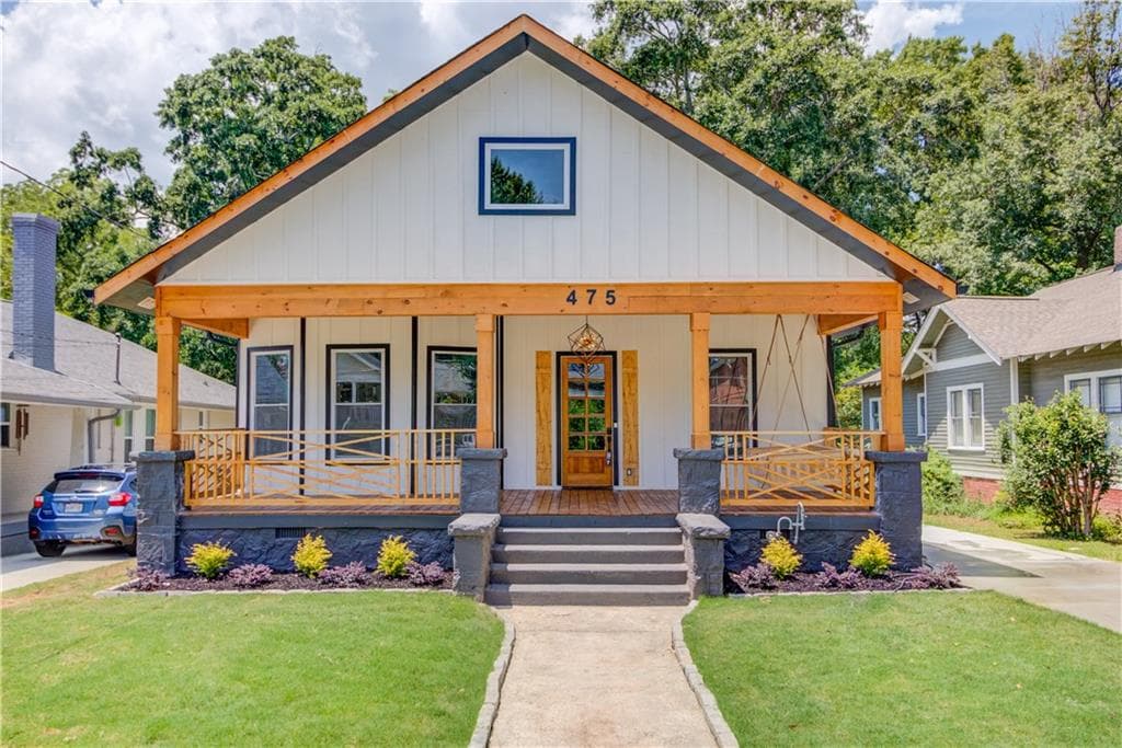 4 bedroom, 3 bathroom, 1,940 sq ft single family residence sold at 475 E Ontario Avenue, Atlanta, GA 30310