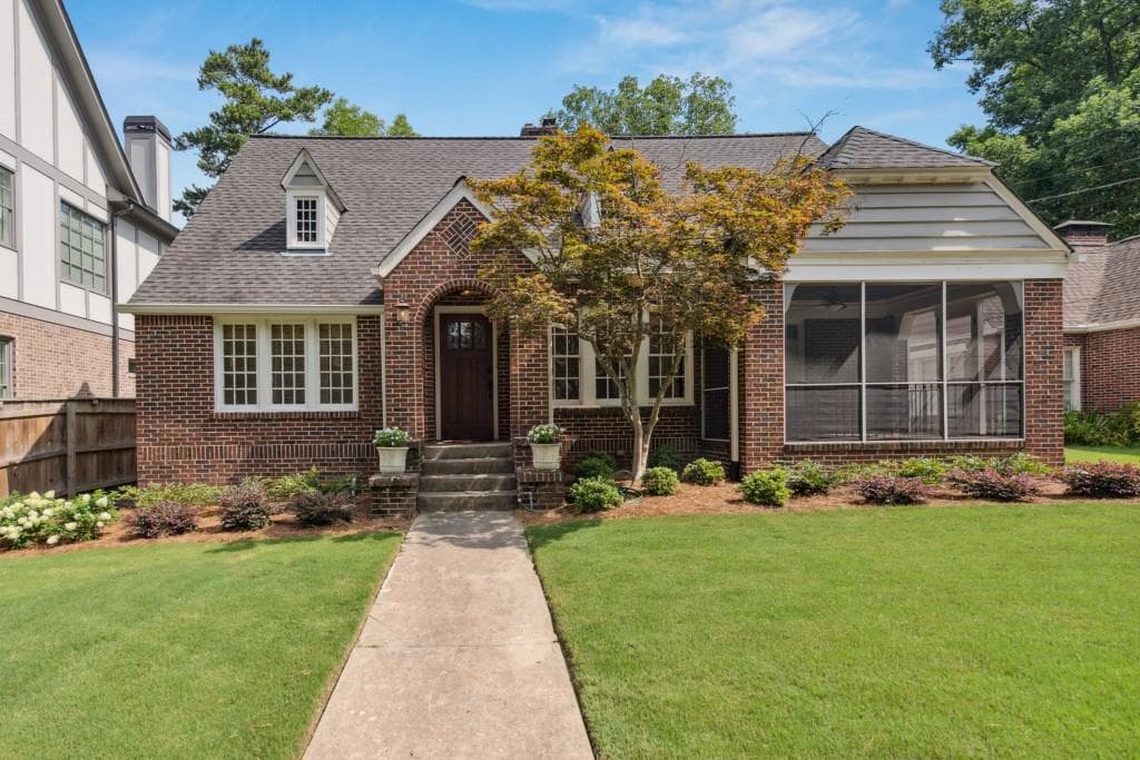 4 bedroom, 4 bathroom, 2,762 sq ft single family residence sold at 878 Plymouth Road, Atlanta, GA 30306