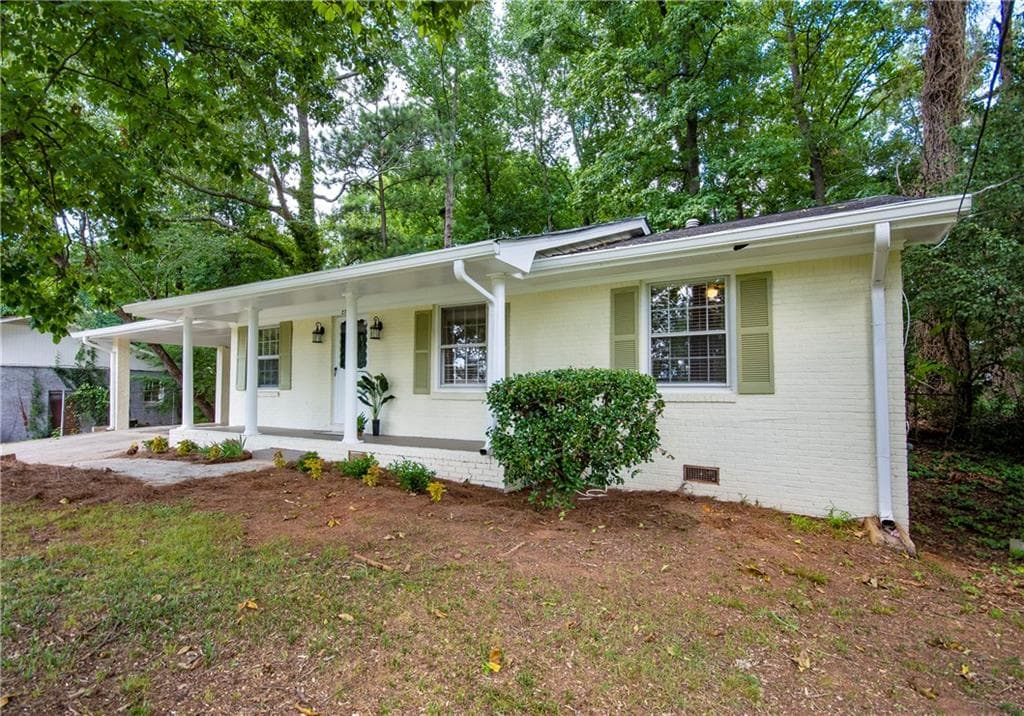 3 bedroom, 2 bathroom, 1,270 sq ft single family residence sold at 2732 Elkhorn Drive, Decatur, GA 30034