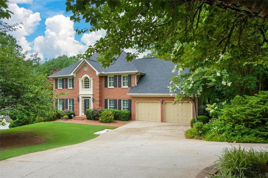 10050 Bankside Drive, Roswell, GA 30076 — most recent listing photo