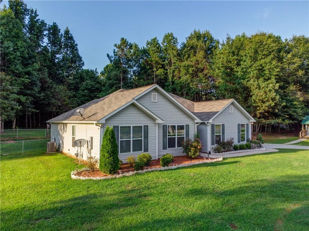 4 bedroom, 2 bathroom, 1,670 sq ft single family residence sold at 205 Nebo Road, Dallas, GA 30157