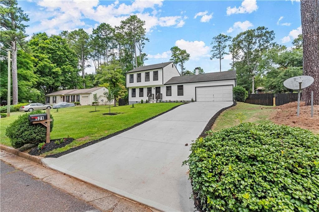 521 Yorkshire Drive, Marietta, GA 30068 — most recent listing photo