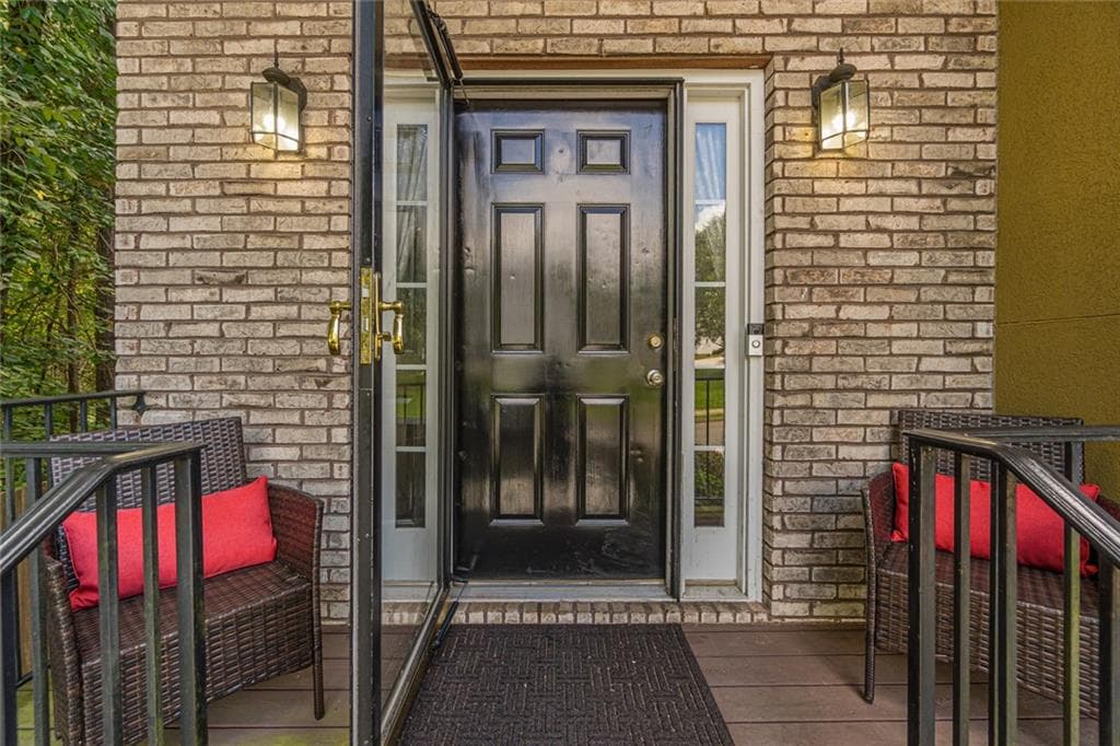 957 Crest Ridge Drive, Marietta, GA 30060 — most recent listing photo