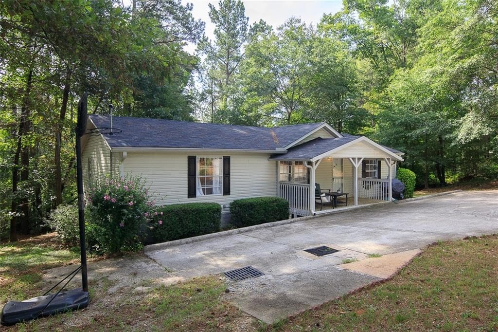 6090 Crystal Cove Trail, Gainesville, GA 30506 — most recent listing photo