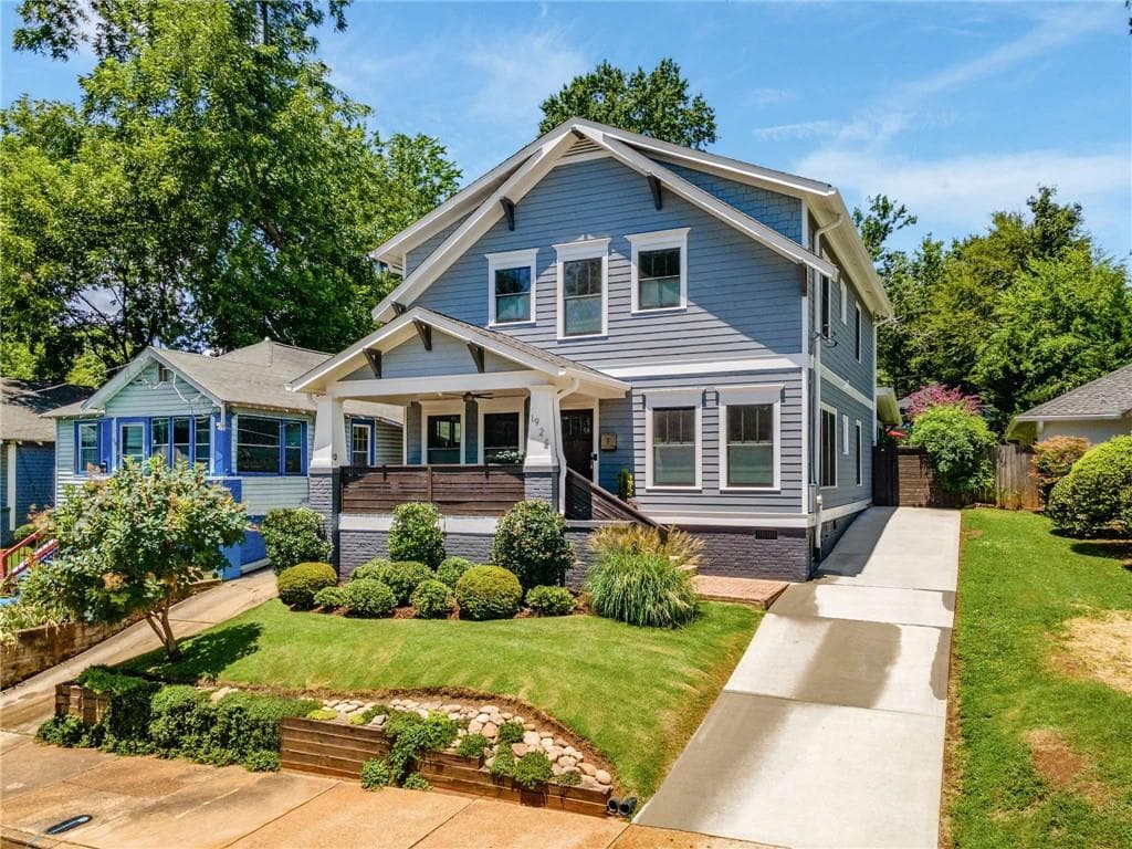 4 bedroom, 3 bathroom, 2,400 sq ft single family residence sold at 1924 Hallman Street, Atlanta, GA 30317