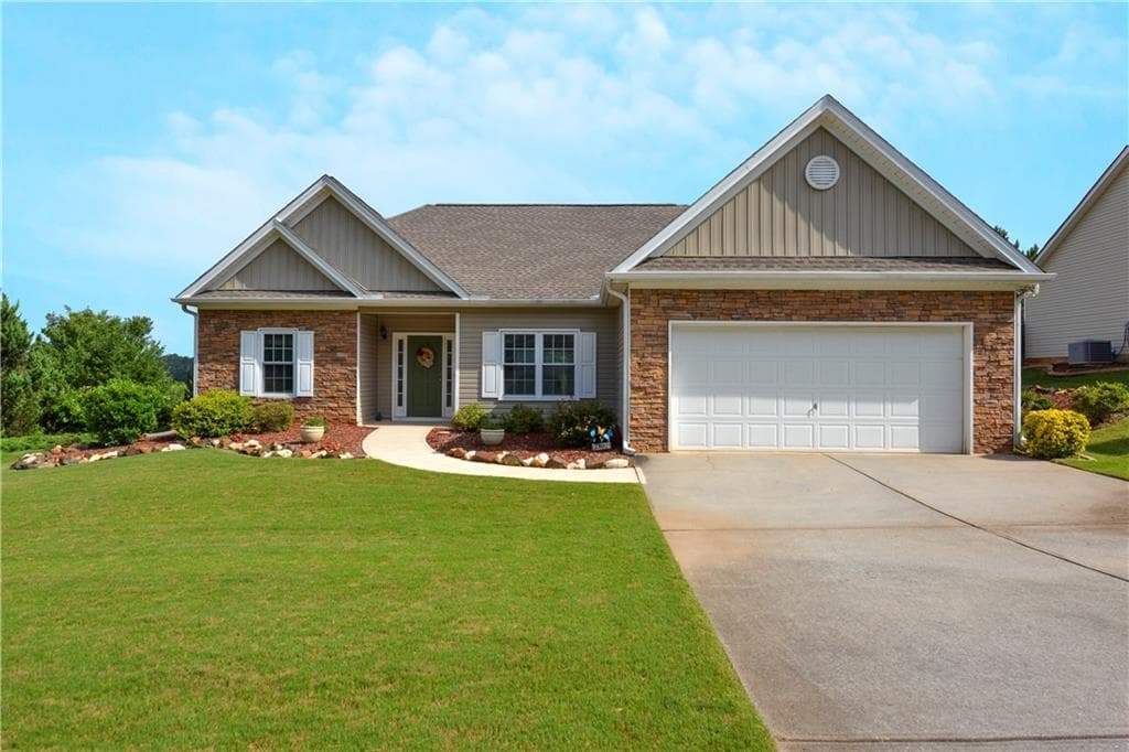 3 bedroom, 2 bathroom, 1,815 sq ft single family residence sold at 382 Katielee Cove, Dallas, GA 30132