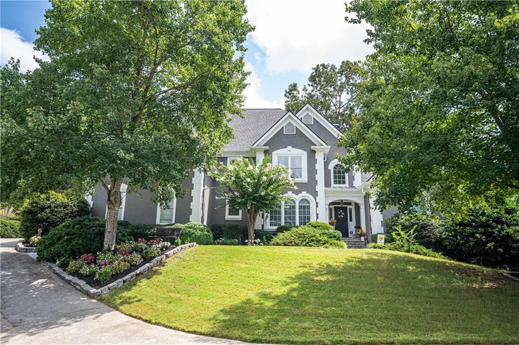 6 bedroom, 6 bathroom, 5,418 sq ft single family residence sold at 125 Steeple Gate Lane, Roswell, GA 30076