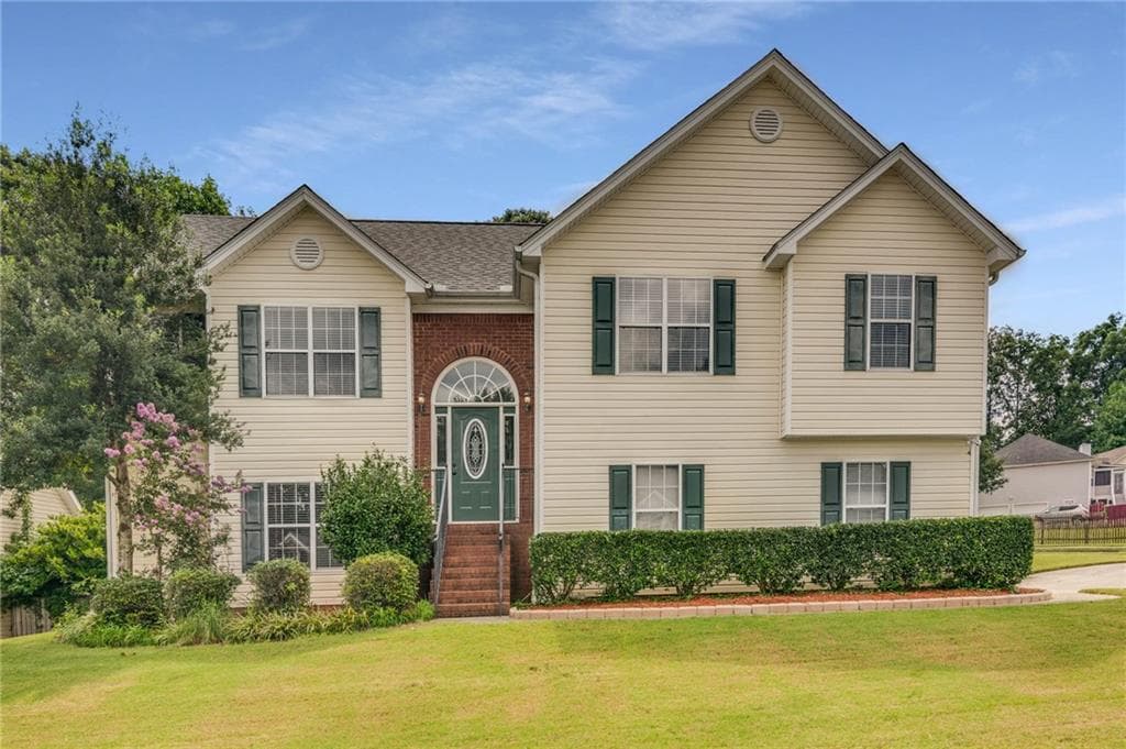 3989 Duncan Ives Drive, Buford, GA 30519 — most recent listing photo