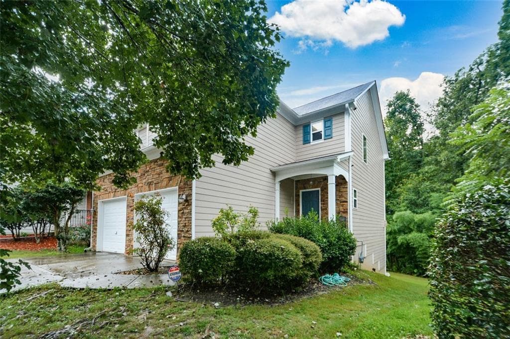 3 bedroom, 3 bathroom, 1,770 sq ft single family residence sold at 123 Creekwood Trail, Acworth, GA 30102