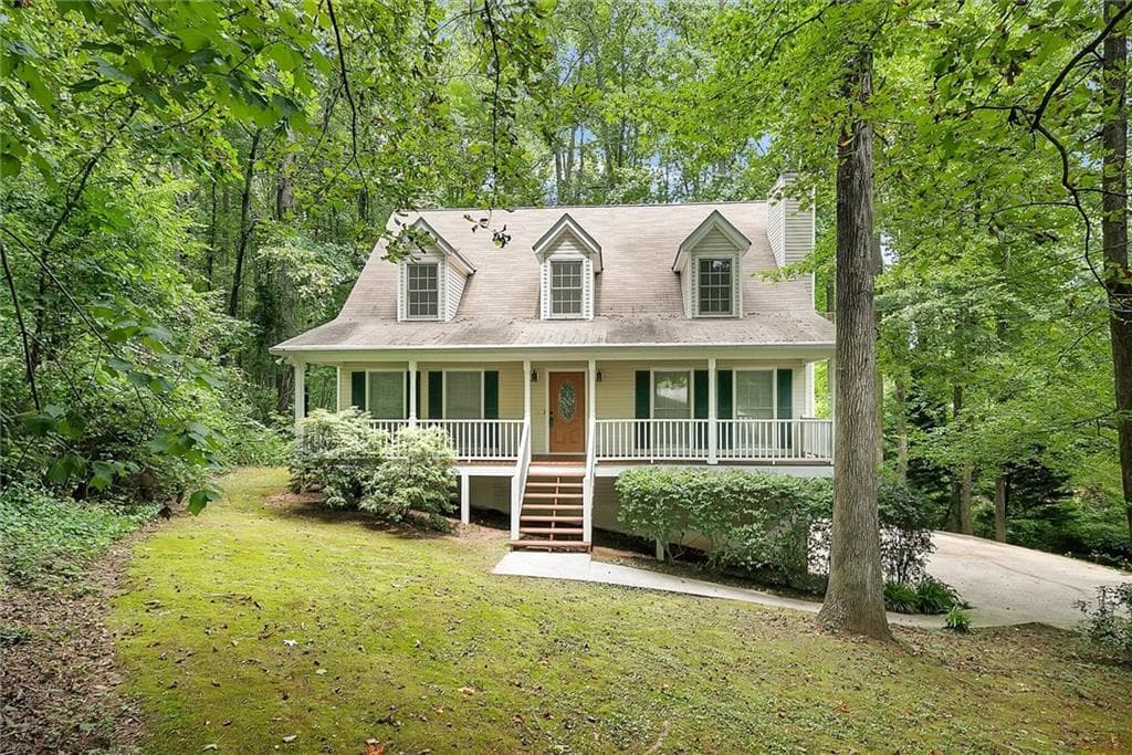 3 bedroom, 3 bathroom, 1,888 sq ft single family residence sold at 123 Wood Gate Drive, Canton, GA 30115