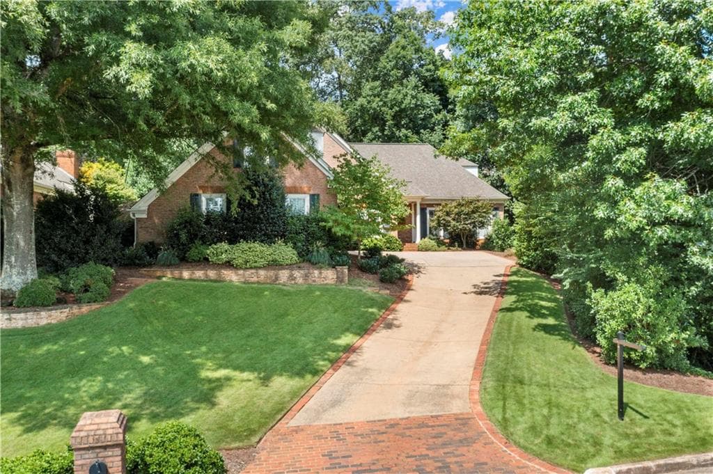 4 bedroom, 4 bathroom, 3,906 sq ft single family residence sold at 2350 Steeplechase Lane, Roswell, GA 30076