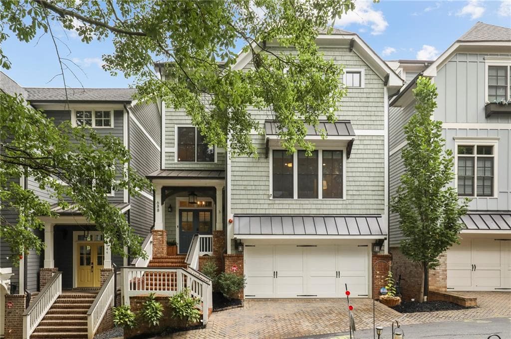 4 bedroom, 4 bathroom, 3,158 sq ft single family residence sold at 688 Drewry Street, Atlanta, GA 30306