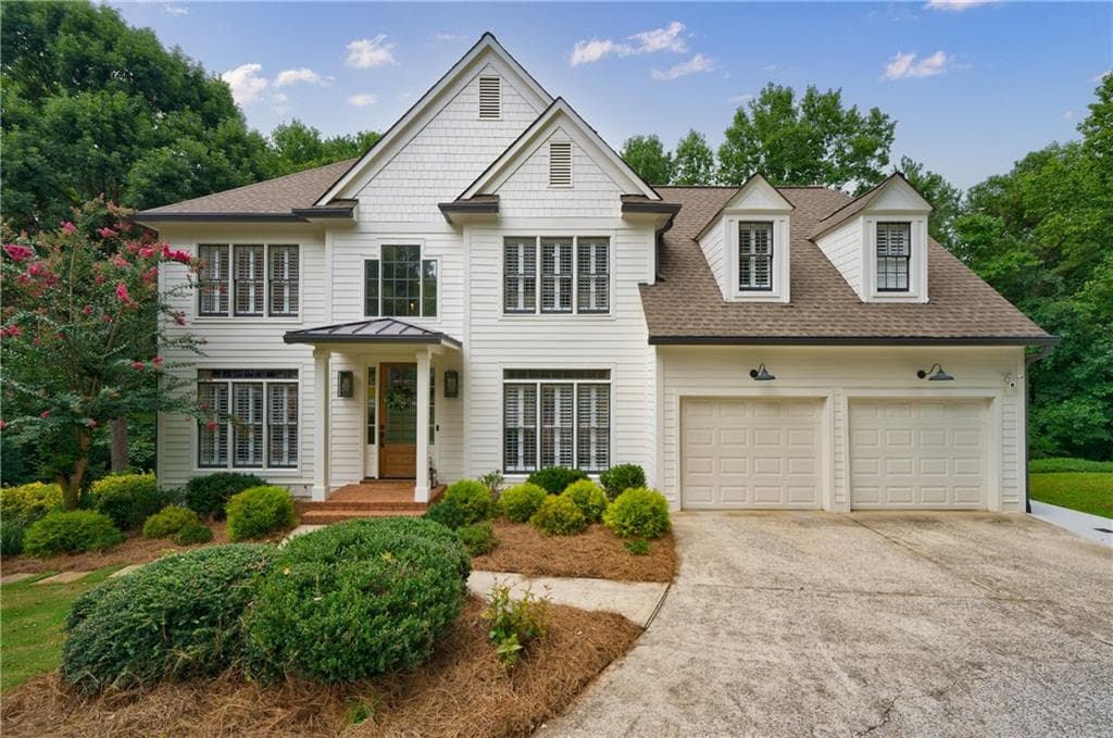 185 Lochland Circle, Roswell, GA 30075 — most recent listing photo