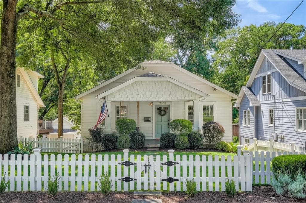 3 bedroom, 2 bathroom, 1,304 sq ft single family residence sold at 2151 Fairhaven Circle, Atlanta, GA 30305