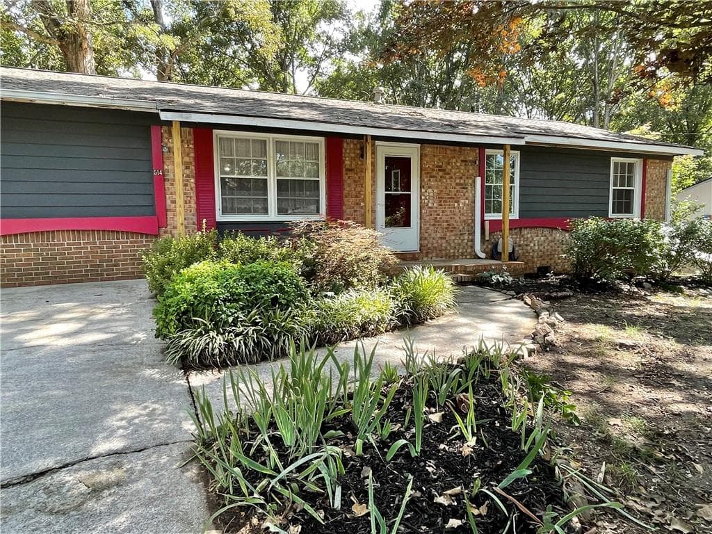 514 Oak Way, Lawrenceville, GA 30046 — most recent listing photo