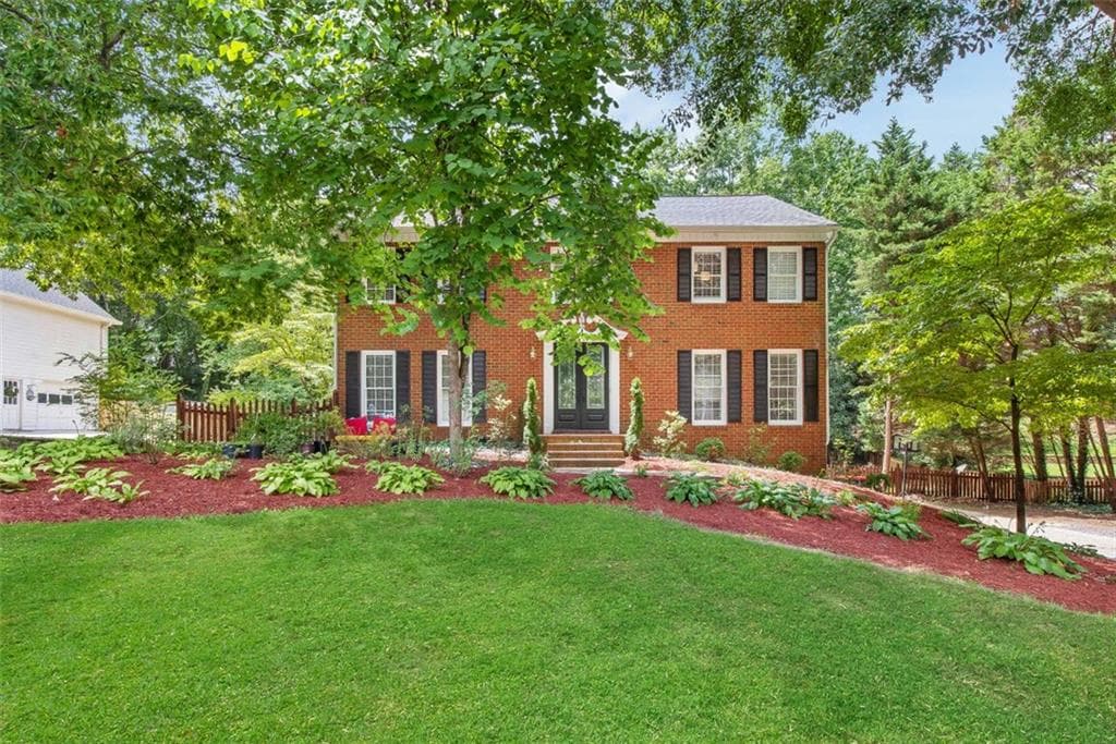 4 bedroom, 3 bathroom, 2,996 sq ft single family residence sold at 4912 BRIARLEIGH CHASE, Mableton, GA 30126