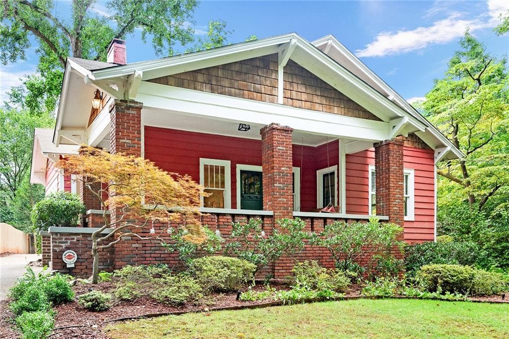 3 bedroom, 3 bathroom, 2,134 sq ft single family residence sold at 252 Winnona Drive, Decatur, GA 30030