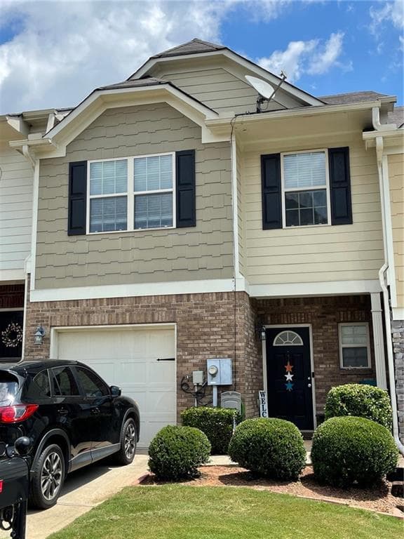 3 bedroom, 3 bathroom, 1,900 sq ft townhouse sold at 75 Burns View Court 17, Lawrenceville, GA 30044