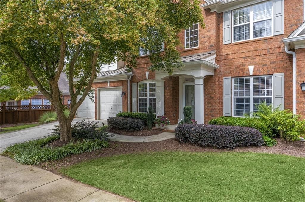 402 Wellwood Way, Roswell, GA 30075 — most recent listing photo