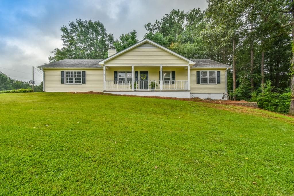 3 bedroom, 2 bathroom, 1,446 sq ft single family residence sold at 370 Ridgeview Drive, Auburn, GA 30011