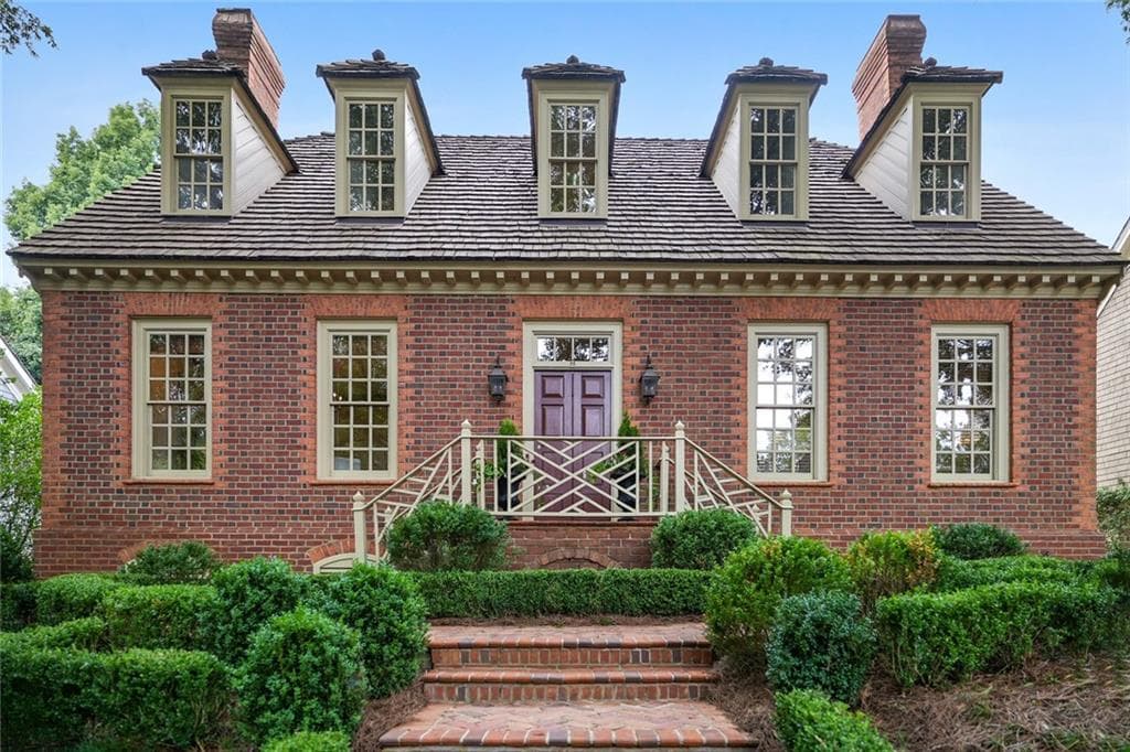 5 bedroom, 4 bathroom, 4,300 sq ft single family residence sold at 3582 Grove Gate Lane, Atlanta, GA 30339