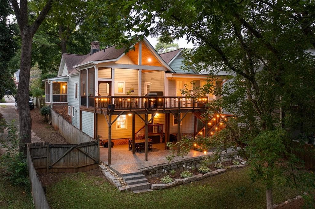 2 bedroom, 2 bathroom, 1,720 sq ft single family residence sold at 32 Carter Avenue, Atlanta, GA 30317