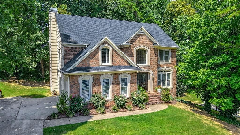 530 Stonebriar Way SW, Atlanta, GA 30331 — most recent listing photo