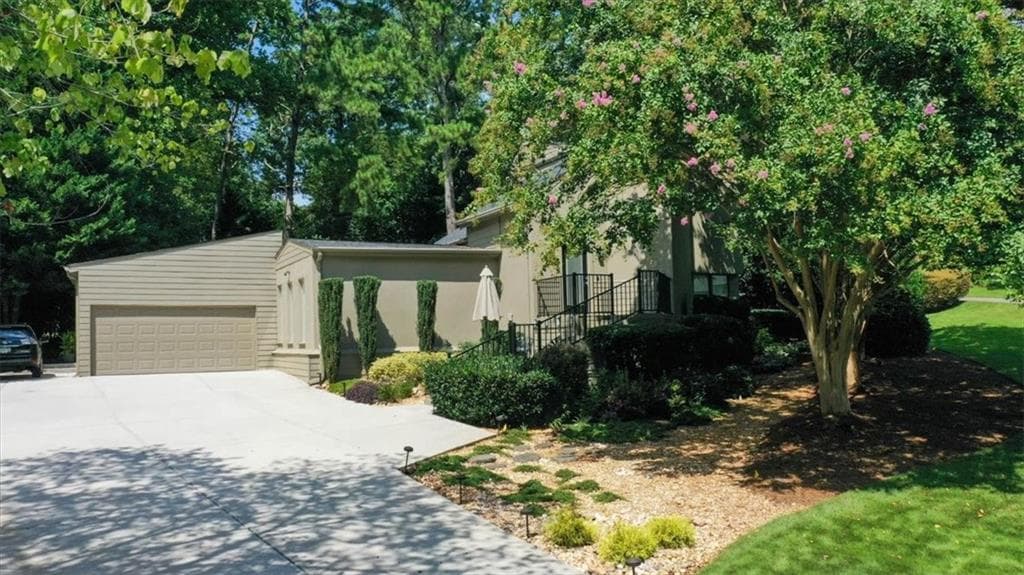 2371 Ashton Woods Court, Marietta, GA 30068 — most recent listing photo