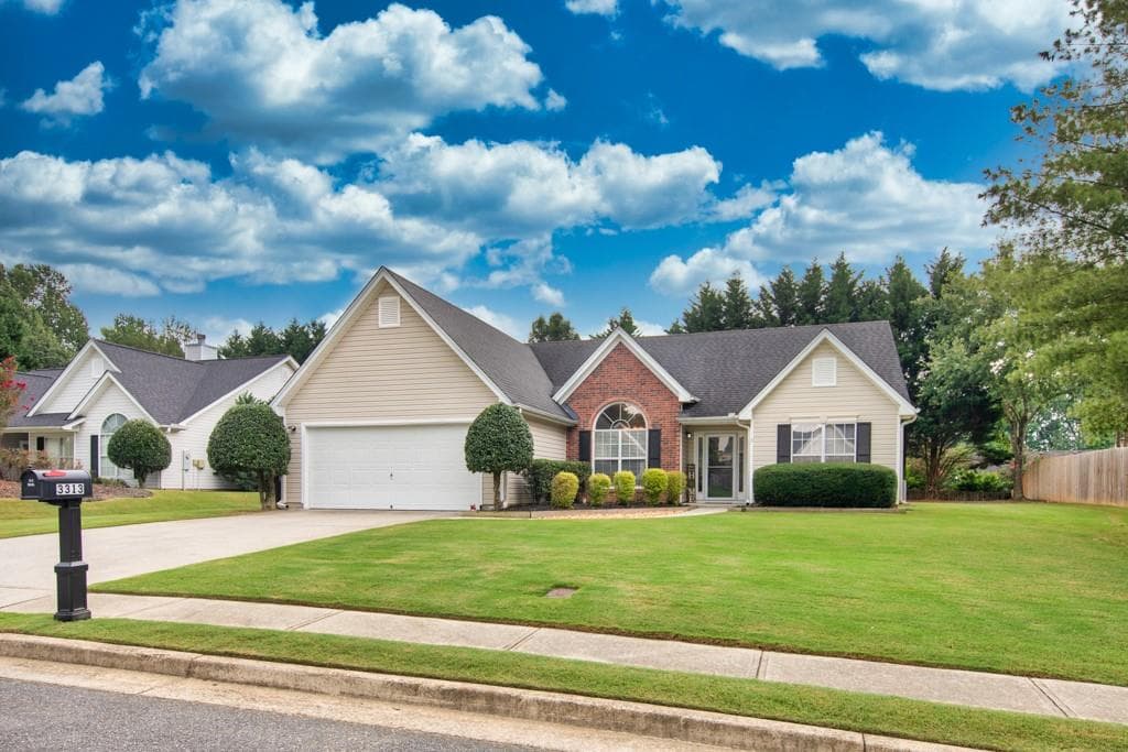 3 bedroom, 2 bathroom, 1,609 sq ft single family residence sold at 3313 Harmon Ridge Court, Buford, GA 30519