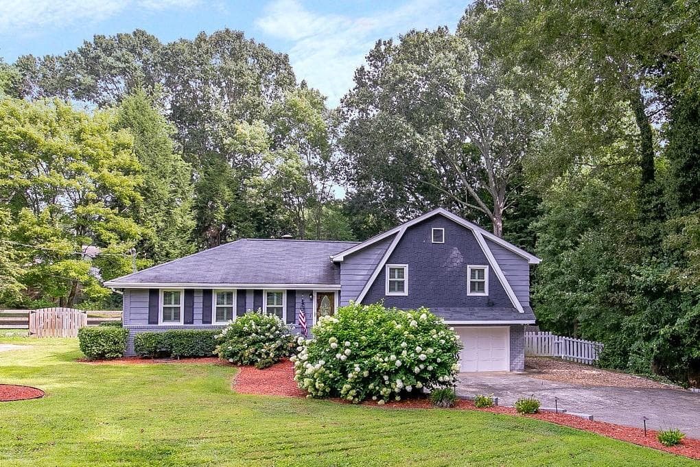 2890 Mountain Breeze Road, Marietta, GA 30064 — most recent listing photo