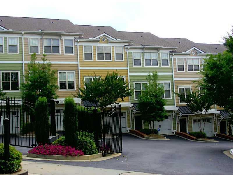 3 bedroom, 1,822 sq ft townhouse sold at 1889 Sterling Oaks Circle 1889, Atlanta, GA 30319