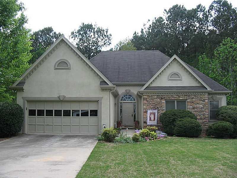 135 Channings Lake Drive, Lawrenceville, GA 30043 — most recent listing photo
