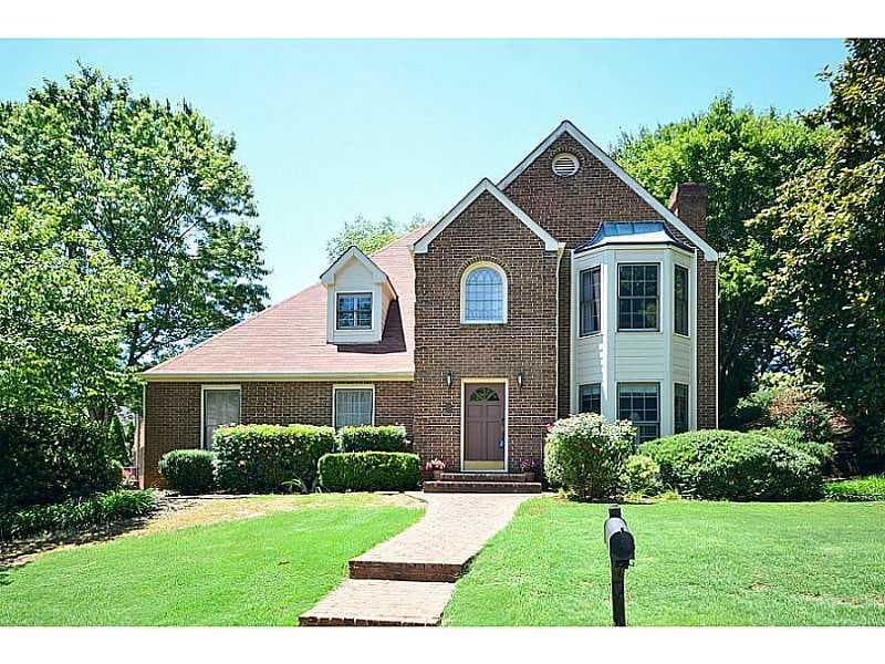 3 bedroom single family residence sold at 2265 Twelvestones Drive, Roswell, GA 30076