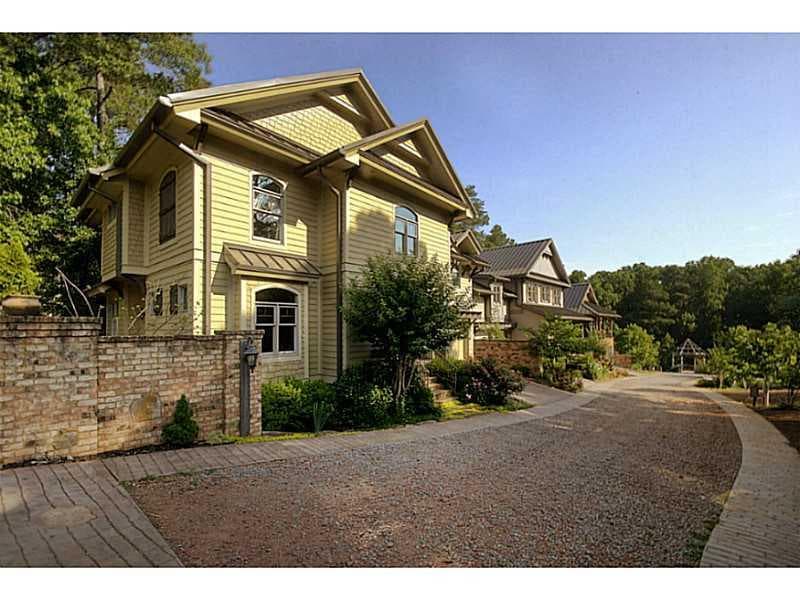 110 A Weatherford Place 110 A, Roswell, GA 30075 — most recent listing photo