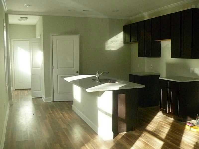 3 bedroom, 1,330 sq ft single family residence sold at 985 SW Byron Drive, Atlanta, GA 30310