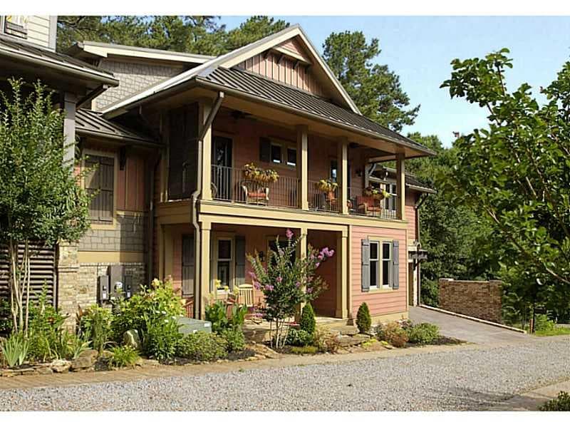5 bedroom, 4,060 sq ft single family residence sold at 140 Weatherford Place, Roswell, GA 30075