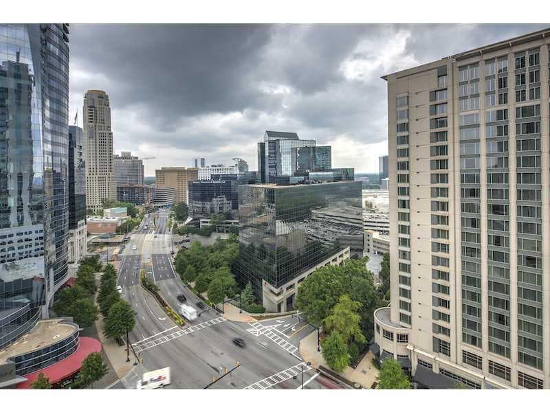 2 bedroom, 1,223 sq ft condominium sold at 3324 Peachtree Road 1501, Atlanta, GA 30326