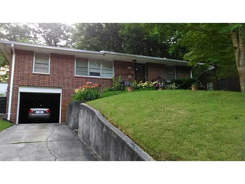 2810 Cloverhurst Drive, East Point, GA 30344 — most recent listing photo