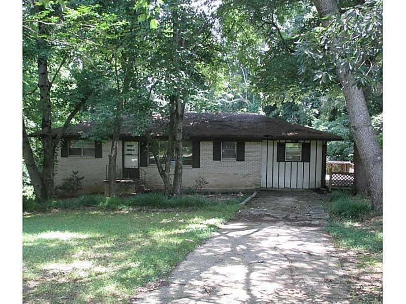 3 bedroom single family residence sold at 6233 Godfrey Drive, Mableton, GA 30126