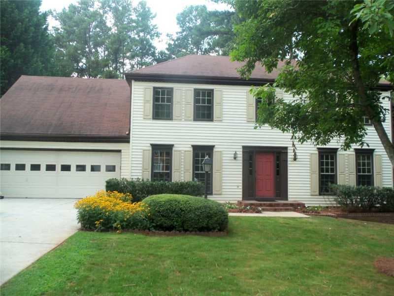 825 Foxfire Drive, Lawrenceville, GA 30044 — most recent listing photo