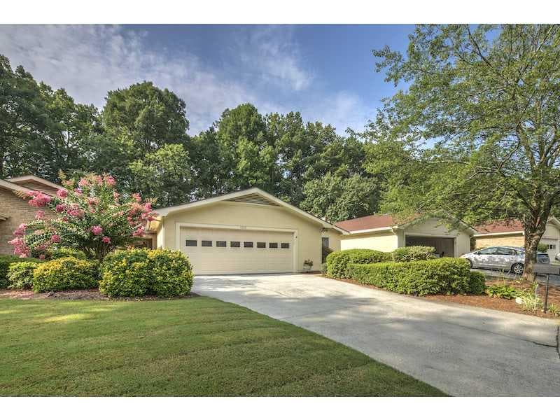 4329 Village Oaks Lane -, Dunwoody, GA 30338 — most recent listing photo