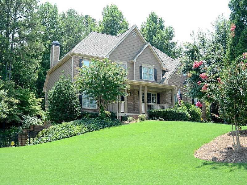 5 bedroom, 3,236 sq ft single family residence sold at 1020 Avery Creek Drive, Woodstock, GA 30188