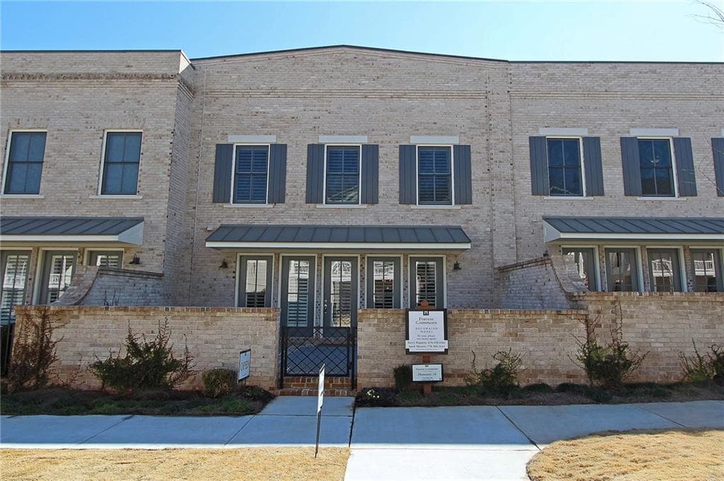 170 Forrest Alley 16, Roswell, GA 30075 — most recent listing photo