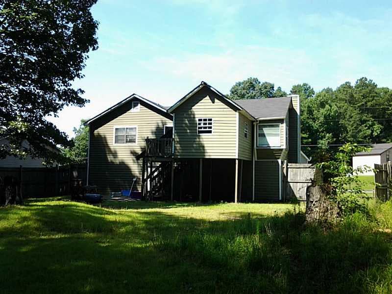 3 bedroom, 1,182 sq ft single family residence sold at 2535 Winding Creek Drive, Lithia Springs, GA 30122