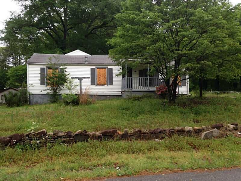 2 bedroom, 960 sq ft single family residence sold at 1072 Hillcrest Drive, Atlanta, GA 30316